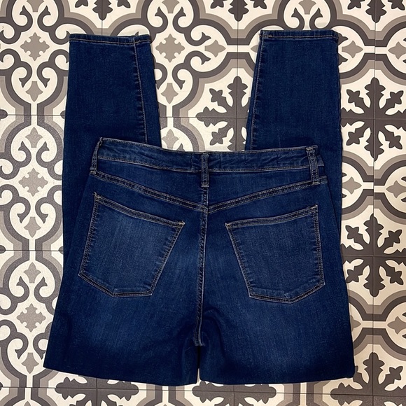 Universal Thread Jeans - Picture 2 of 8